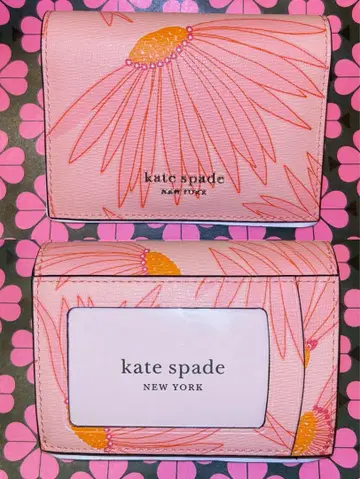 새상품 미사용 kate spade 꽃무늬 이단 접이식 지갑