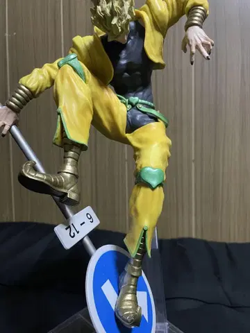 DIO 액션 포즈 피규어