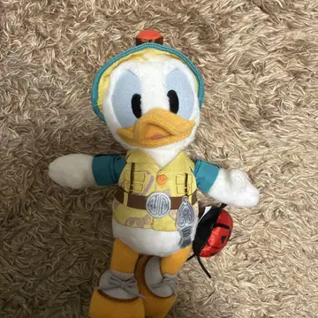 트레일 도널드 덕 인형 배지