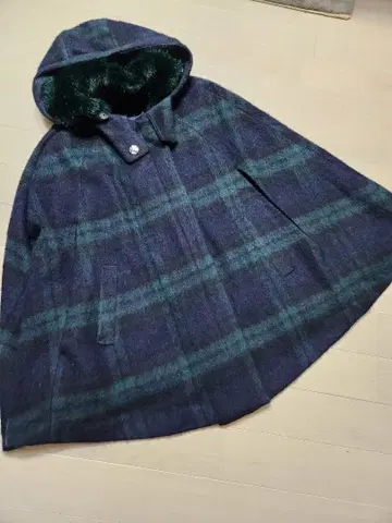 ZARA 후드 부착 울 혼방 케이프