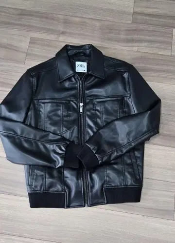 ZARA 블랙 자켓