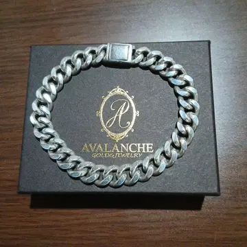 새상품급 AVALANCHE 팔찌