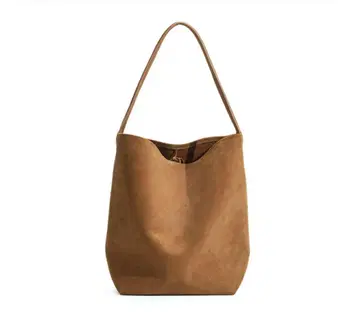 브라운 스웨이드 토트백 약 27cm