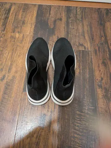 자라 블랙 슬립온 스니커즈