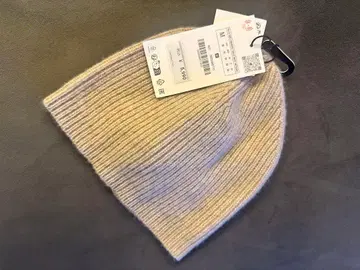 [ 미사용 ] ZARA 리브 비니 모자
