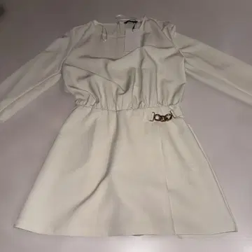 ZARA 새상품 화이트 원피스 팬츠 7990엔