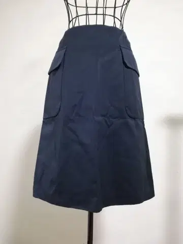 네이비 플레어 스커트
