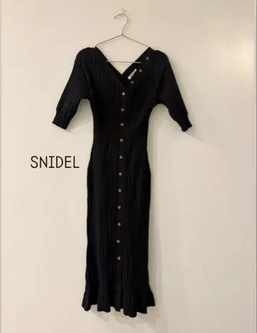 새상품급 SNIDEL 블랙 니트 프론트 버튼 원피스 7부 소매