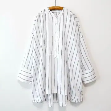 24SS 어반 리서치 펄 버튼 프론트 디자인 돌먼 블라우스 루즈핏