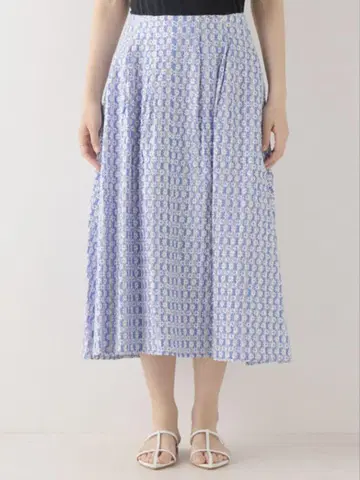 IENA Flower embroidery 꽃무늬 플레어 스커트
