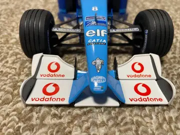 F1 베네통 르노 B201 1/18 바톤