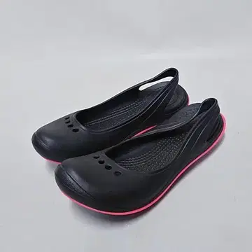 CROCS 톤 스카일러 다이어트 샌들 블랙/핑크 사이즈 W7