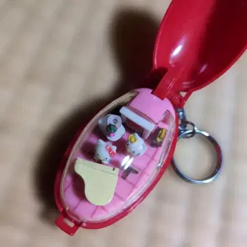 포켓 크리처 헬로키티 키링