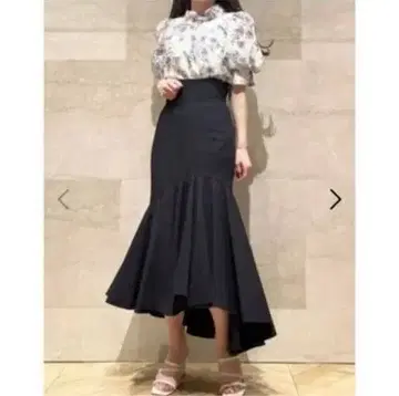 하이웨스트 헴 볼륨 스커트 SNIDEL 00