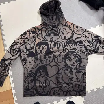 지방시 치토 콜라보 후드티