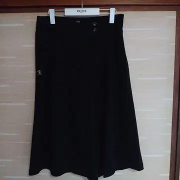 미사용 새상품 피코네 가우초 팬츠