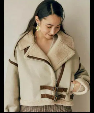 MURUA 무루아 무스탕 코트 라이더스