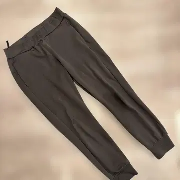 어태치먼트 ATTACHMENT 그레이 올리브 조거 팬츠 맨투맨