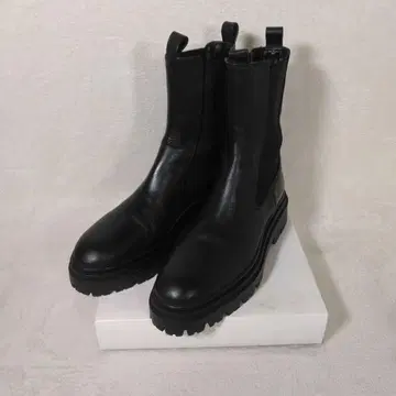 zara 블랙 가죽 사이드 고어 부츠