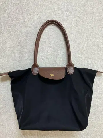 블랙 나일론 핸드백