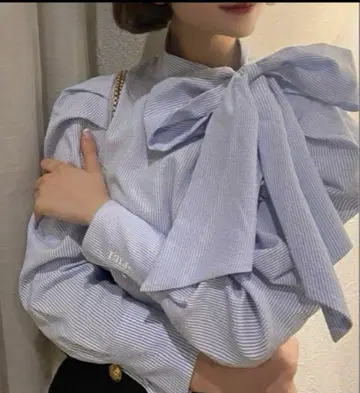 Bibiy. RIBBON CUFFS BLOUSE 리본 블라우스