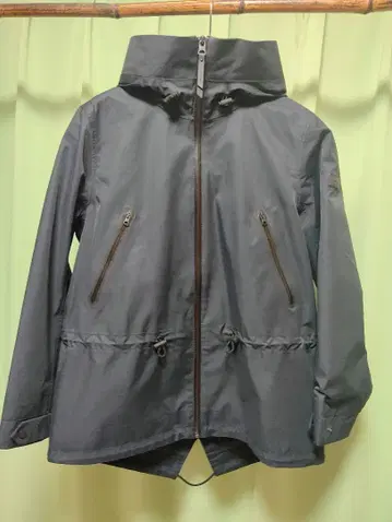 사이즈 38 AIGLE 마운틴 자켓 네이비