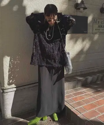 새상품급 아메리 UND VELOUR LACE LAYERED DRESS