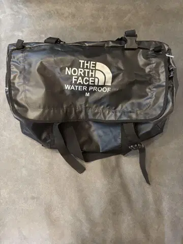 THE NORTH FACE 방수 더플백 M
