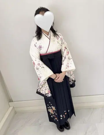하카마 세트*기모노 니샤쿠소데 화이트*하카마 블랙 벚꽃 자수