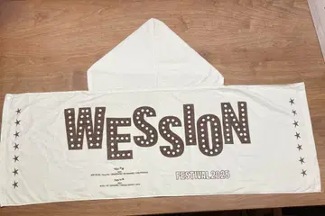 WESSION FESTIVAL 후드 부착 페이스 타월