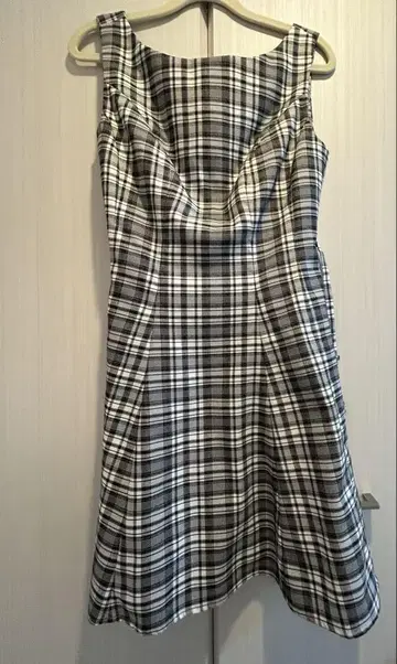Her lip to Paddington Mini Dress