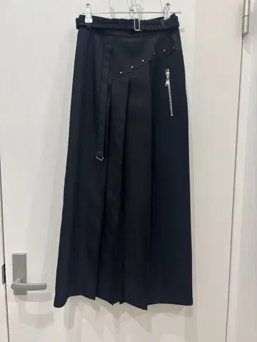 UNITED TOKYO 다비 아시메 타이트 스커트