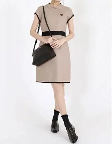 컨디션 최상 마리콴트 원피스 데이지 로고