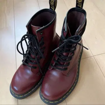 Dr.Martens 8홀 체리 레드 23cm