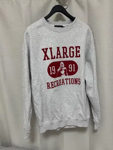 XLARGE 트레이닝복