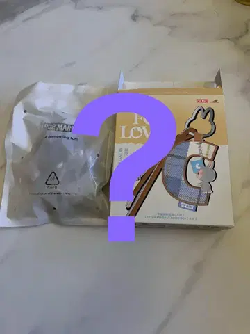 POP MART THE MONSTERS Pin for Love ?