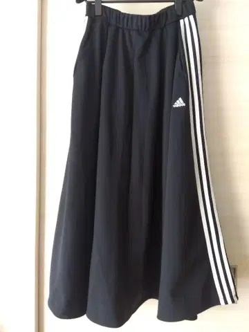 adidas 블랙 저지 롱 스커트
