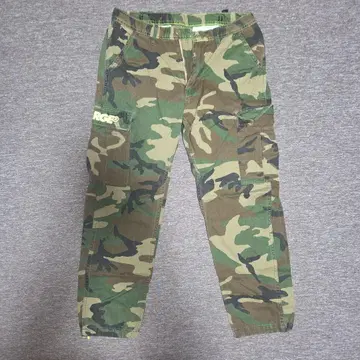XLARGE 카모플라쥬 카고 팬츠