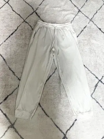 SALE 세일 lululemon 룰루레몬 조거 팬츠 부드러운 화이트
