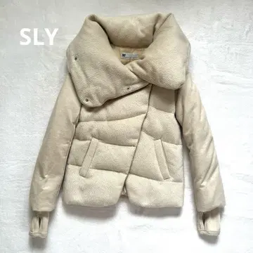 SLY 베이지 다운 자켓