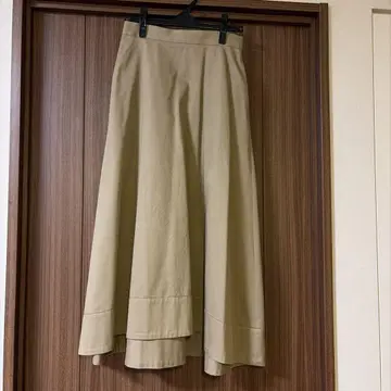 BLENHEIM 롱 플레어 스커트