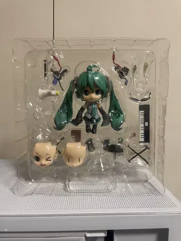 [결품 있음] 넨도로이드 하츠네 미쿠 앱솔루트 HMO 에디션