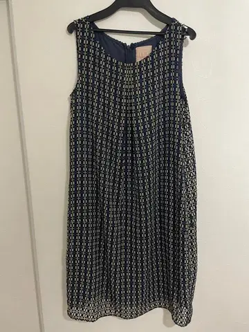 시빌라 슬리브리스 원피스