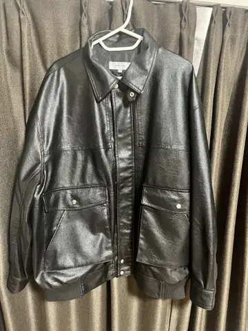 블랙 레더 봄버 자켓