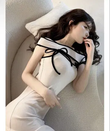 [Darich/블랙] 파이핑 오프숄더 원피스