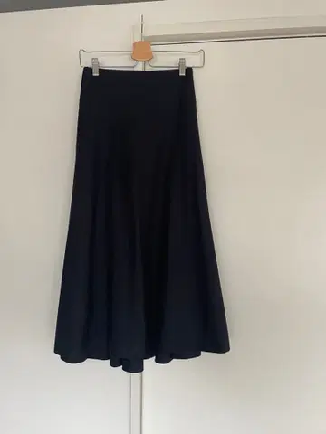 드레 스테리아 DRESSTERIOR 롱 스커트 플레어 네이비 36
