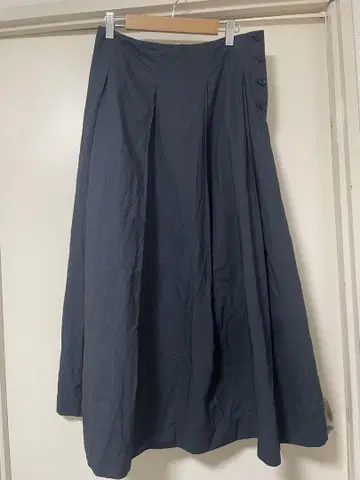 새상품급 라빠르망 Deuxieme Cleats CTN Pleats 36
