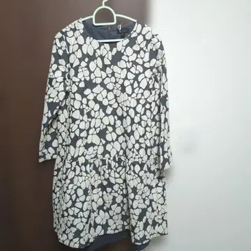 COS 개더 자카드 A라인 원피스