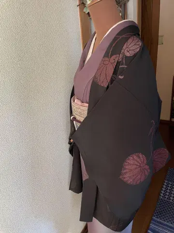 앤티크 롱 겉옷 블랙 아오이 잎 무늬