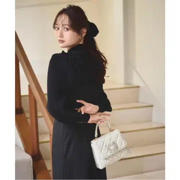 [새상품급] 프로포션 바디 드레싱 숄더 프릴 원피스